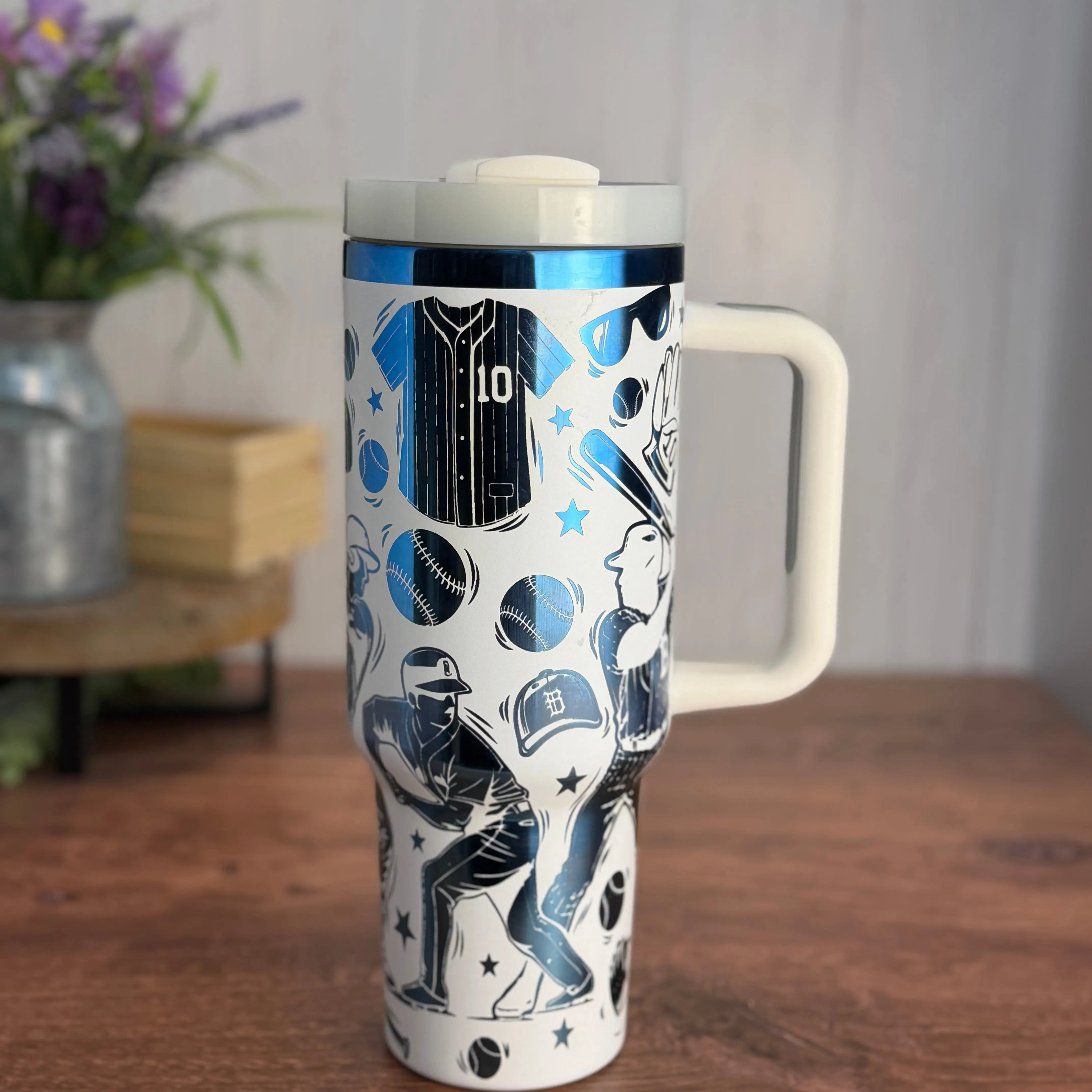 Baseball Tumbler White to Blue 40 oz tumbler 