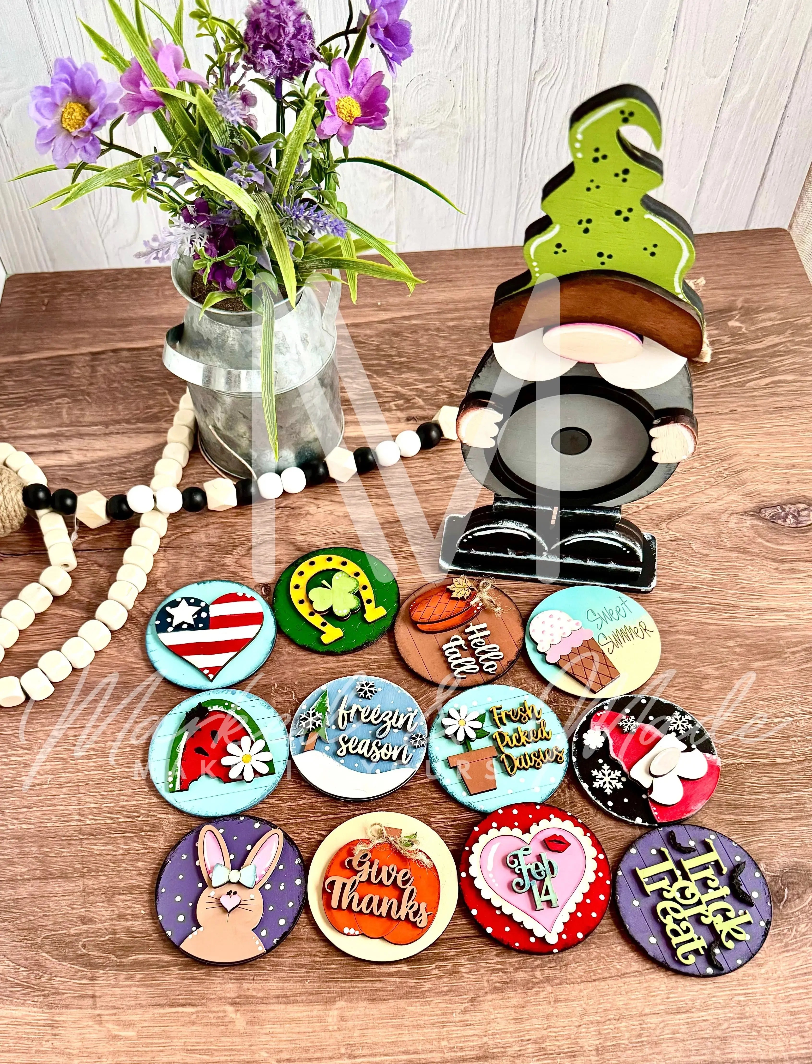 Gnome Base for 3" Rounds | Seasonal Interchangeable Home Decor | Gnome | DIY CUTOUT KIT 