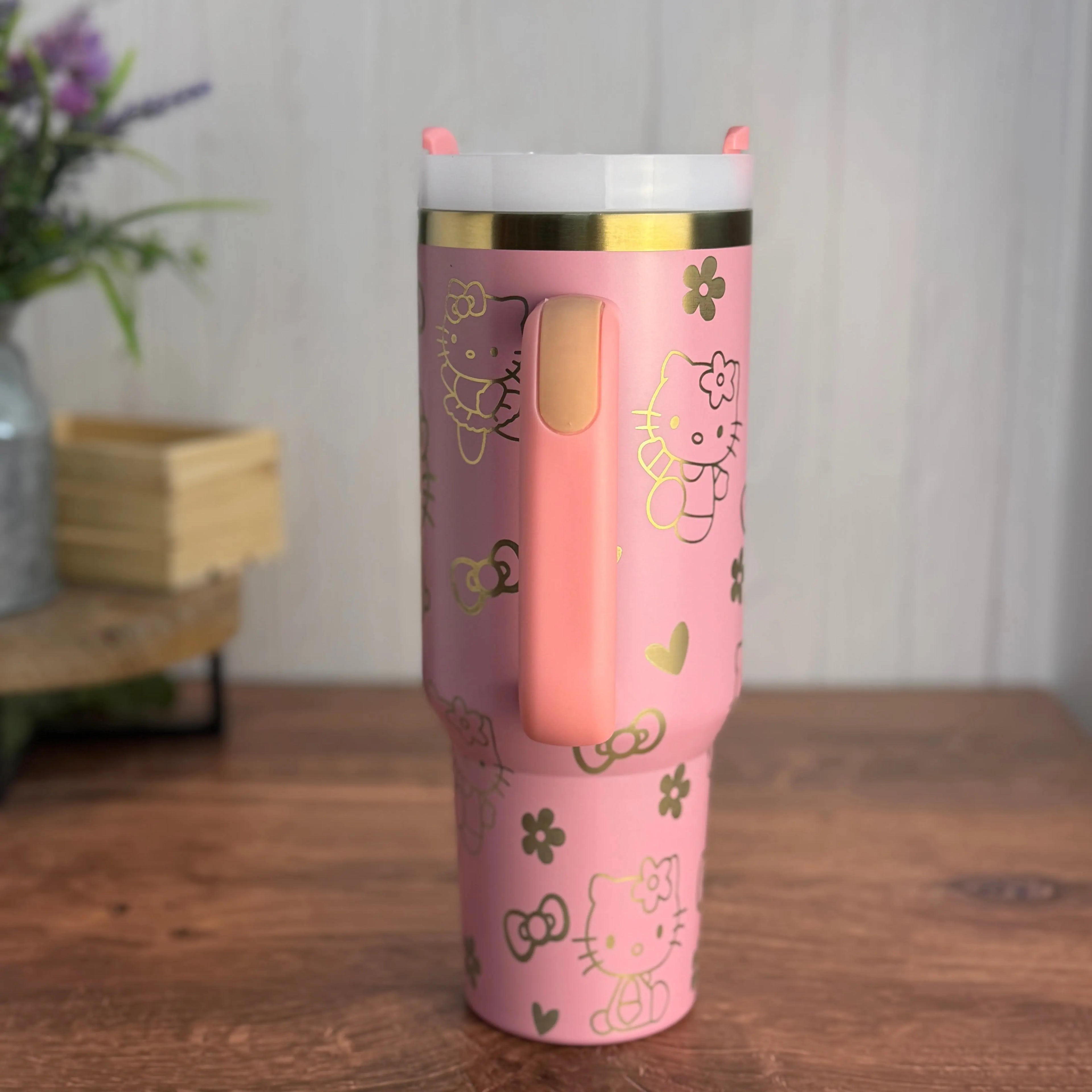 Hello Kitty Tumbler Light Pink to Gold 40 oz 