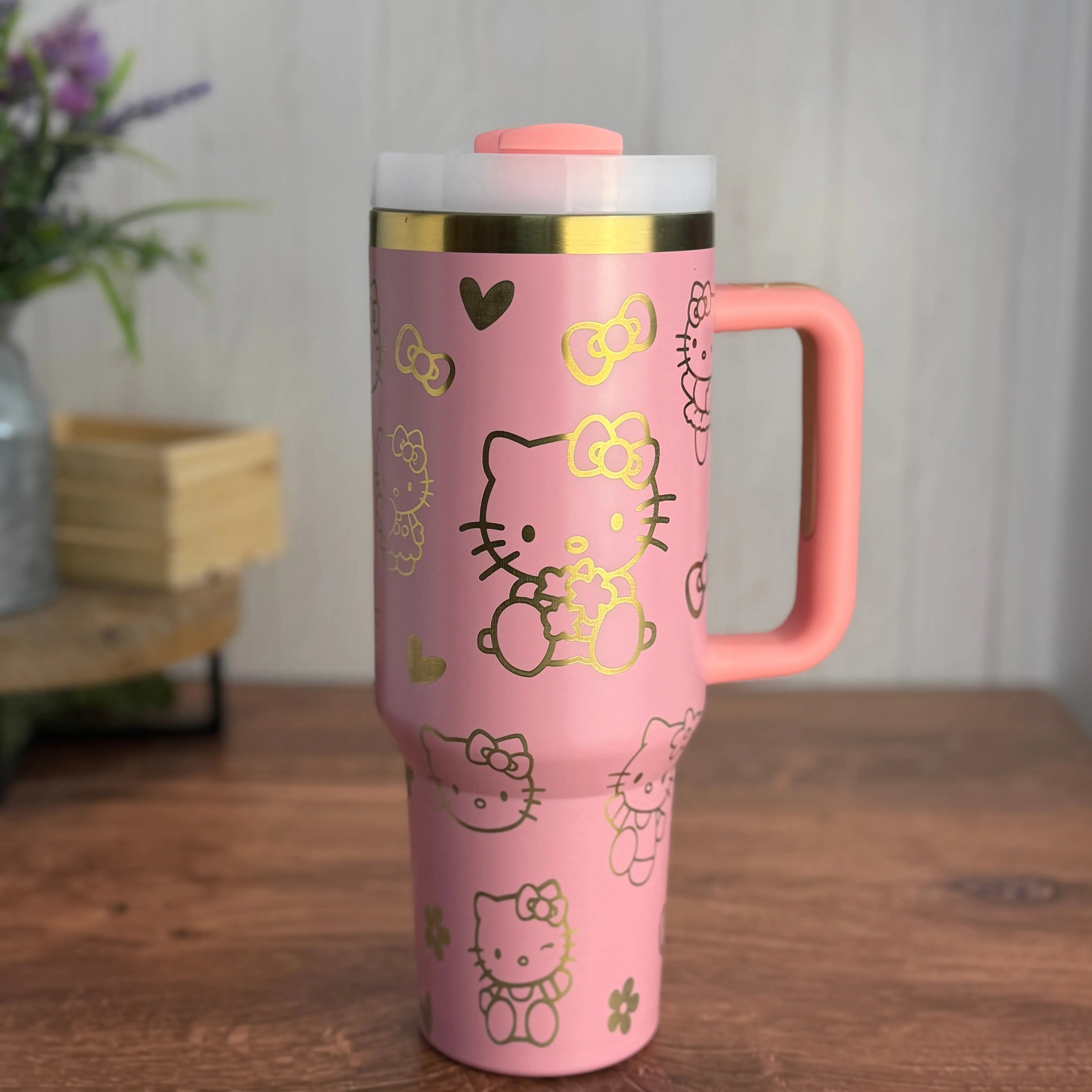Hello Kitty Tumbler Light Pink to Gold 40 oz 