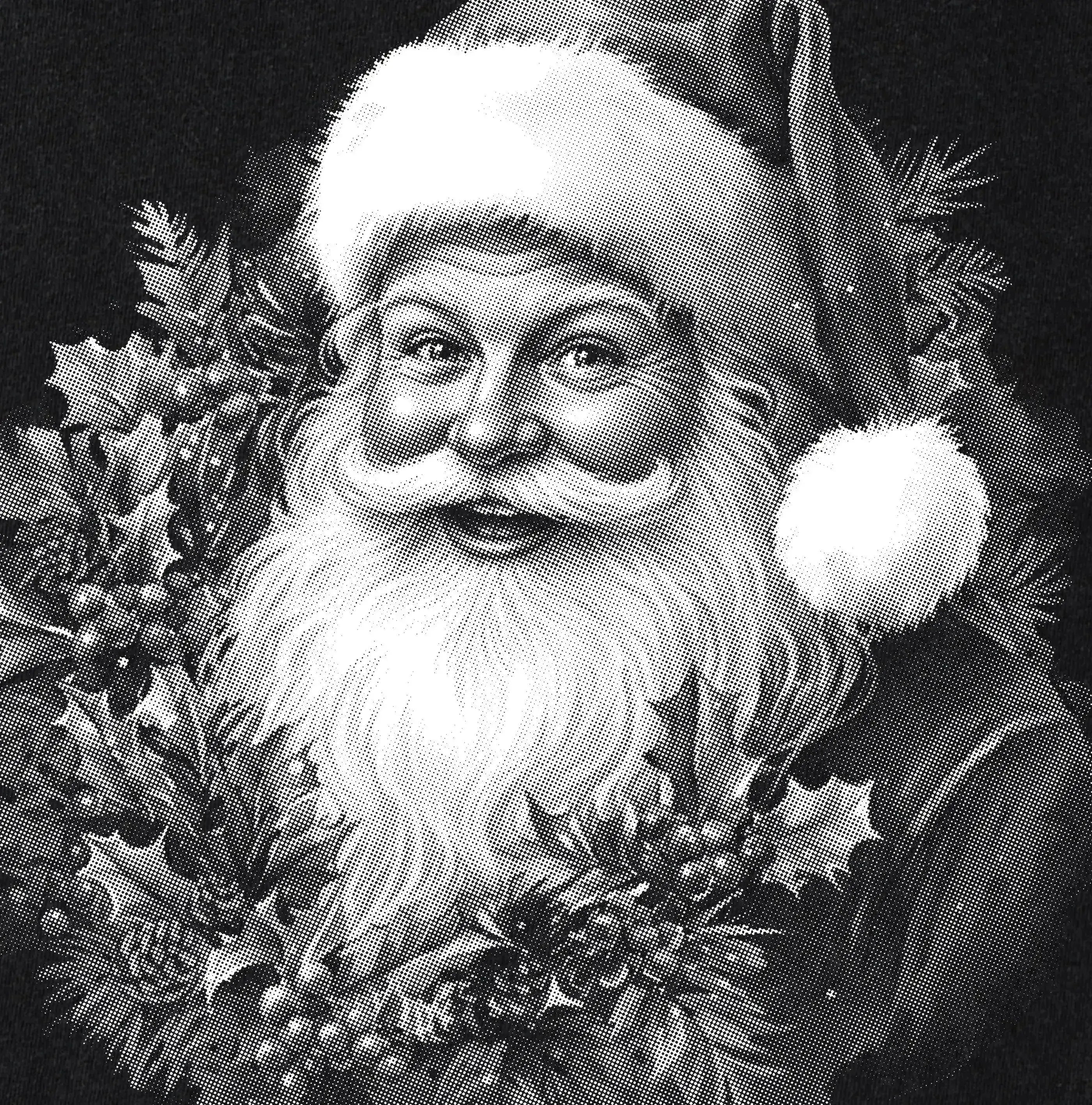 Retro Vintage Santa Mistletoe Wreath (v2) – Tee / Long Sleeve / Hoodie / Crewneck